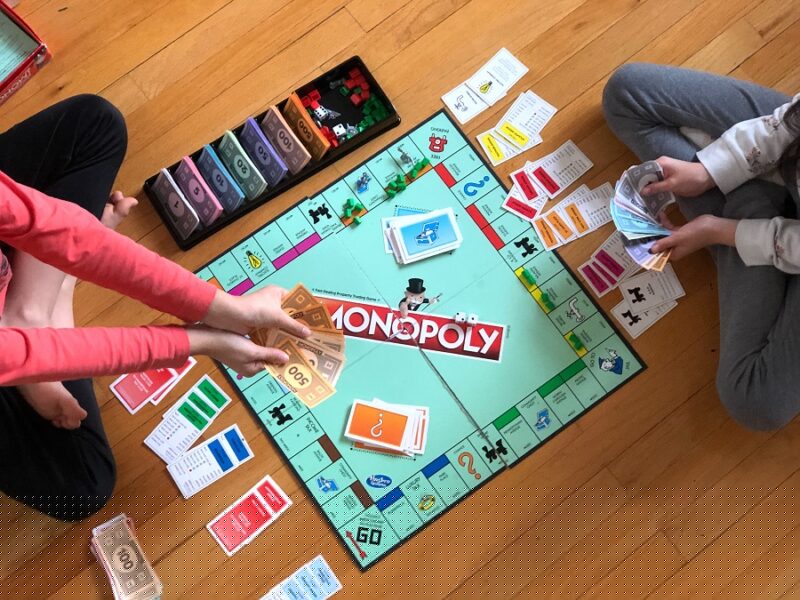 10 Best Family Board Games for Memorable Holiday Fun